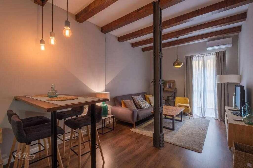 Parking Free - Cathedral Area -2 Months Min Appartement *