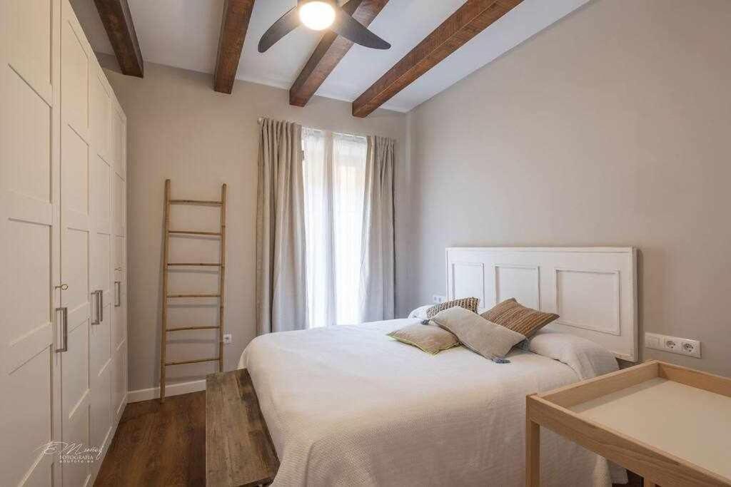 Parking Free - Cathedral Area -2 Months Min Appartement *